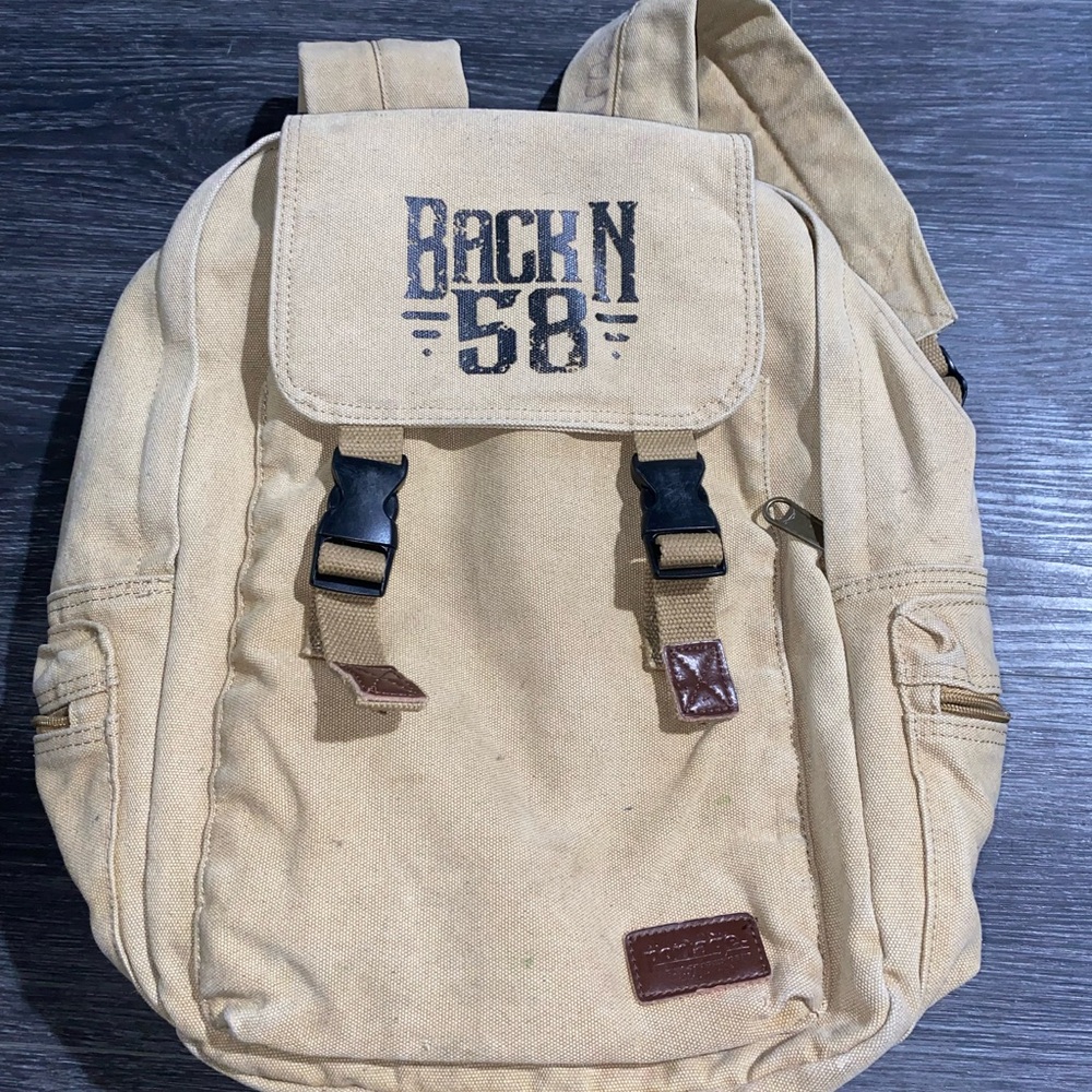Portage Travel Gear Canvas Backpack Beige Khaki Paded Laptop Sleeve Day Pack